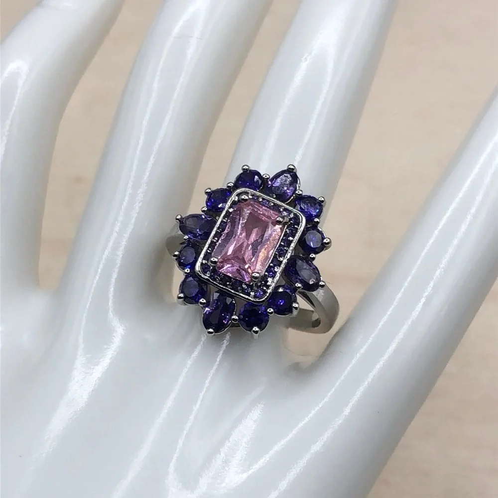 Sparkling crystal faux gemstone costume ring, statement style 9.5